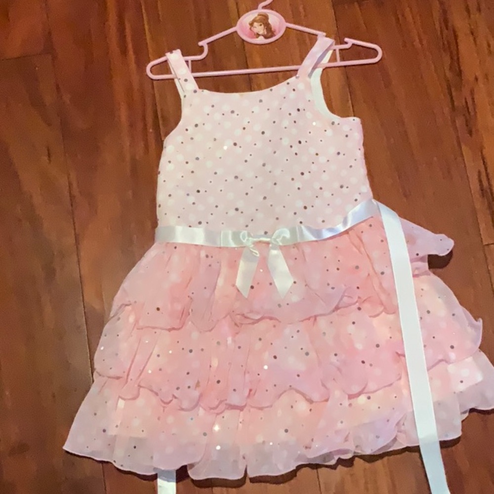 Selling kids Pink Dress w/ruffles - semi-formal